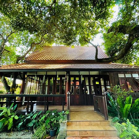 Baan Lhang Wangh บ้านหลังวัง Phitsanulok Exterior foto